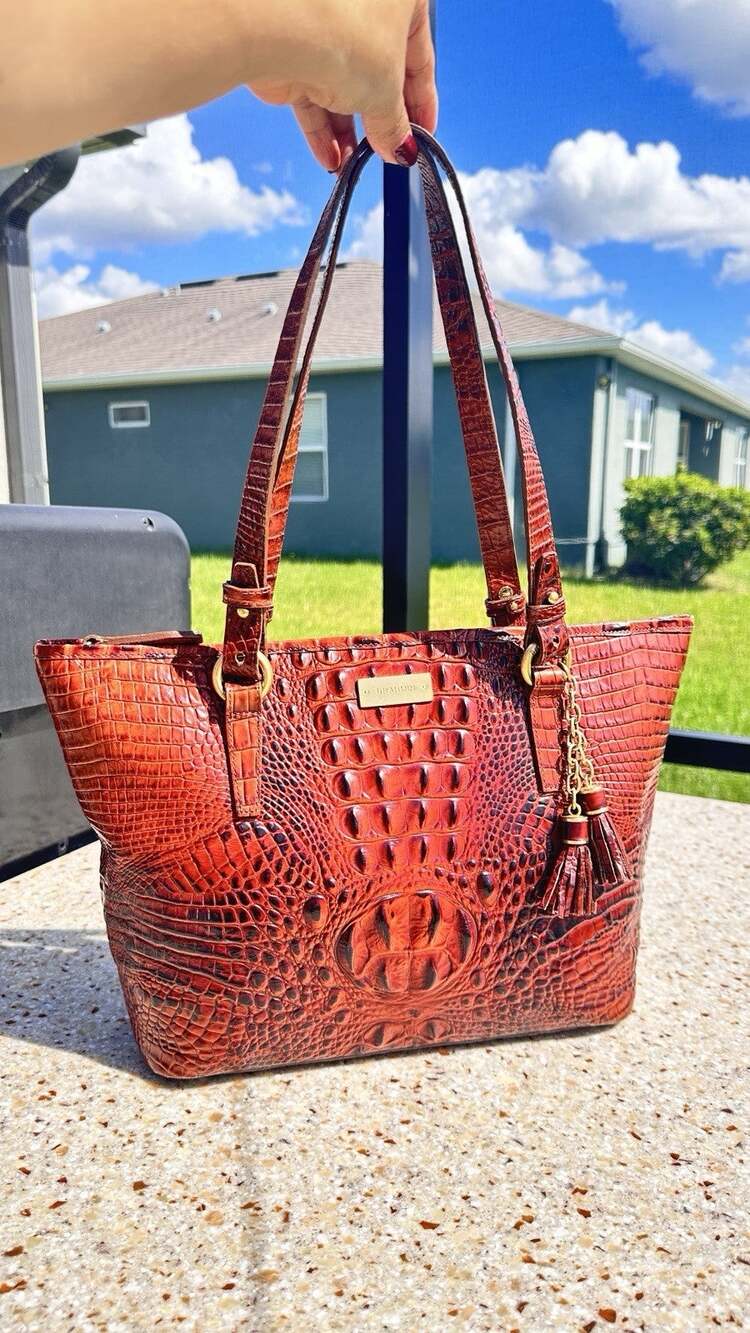 Brahmin Medium Asher Tote Pecan Melbourne Croc Leather Bag .Dim 15.5 W X 10 Inc